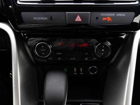 Used 2024 Mitsubishi Eclipse Cross AWD image 16