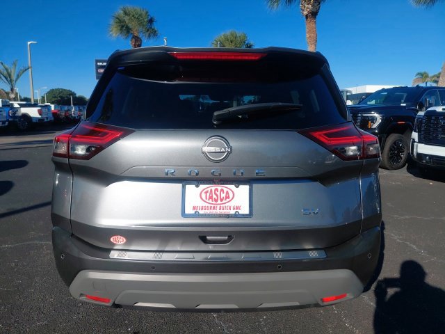 Used 2023 Nissan Rogue SV FWD image 5