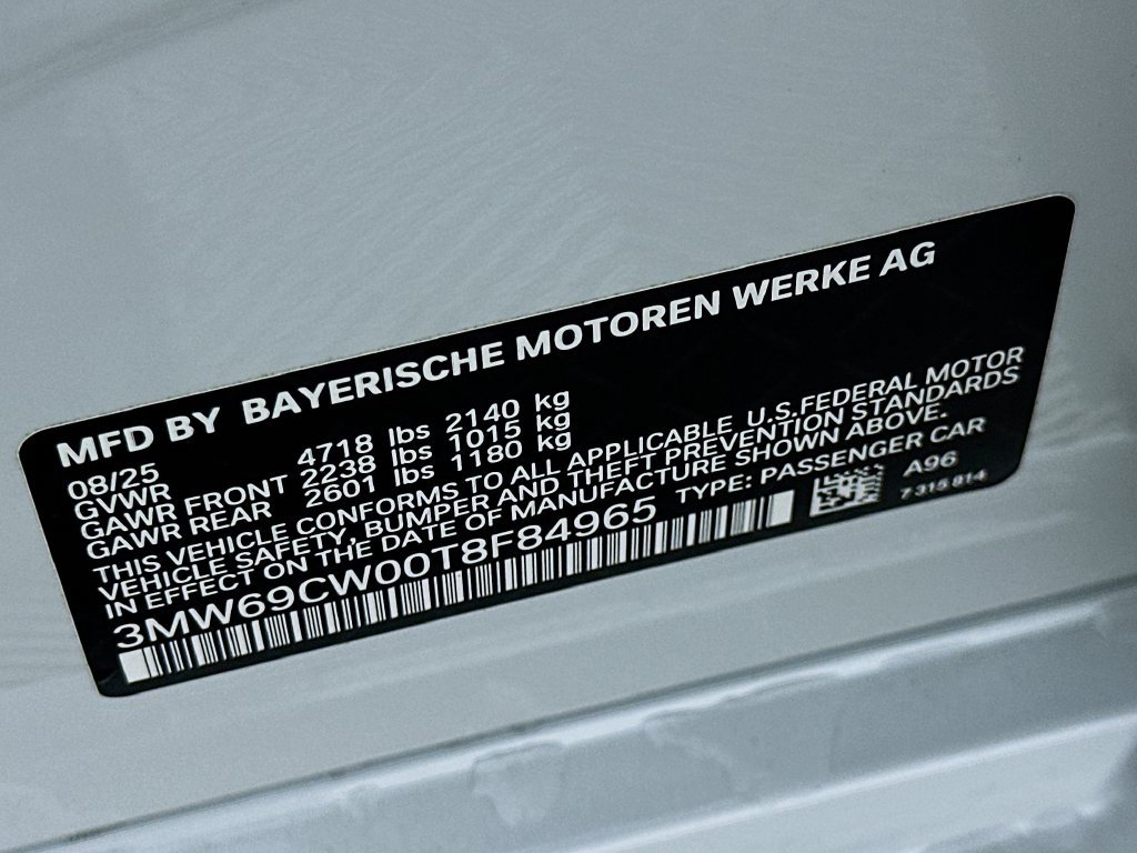 Used 2026 BMW 330i Sedan w/ M Sport Package RWD image 24