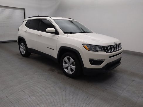Used 2021 Jeep Compass Latitude FWD image 11