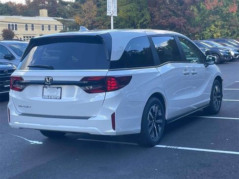 New 2026 Honda Odyssey Sport-L image 5
