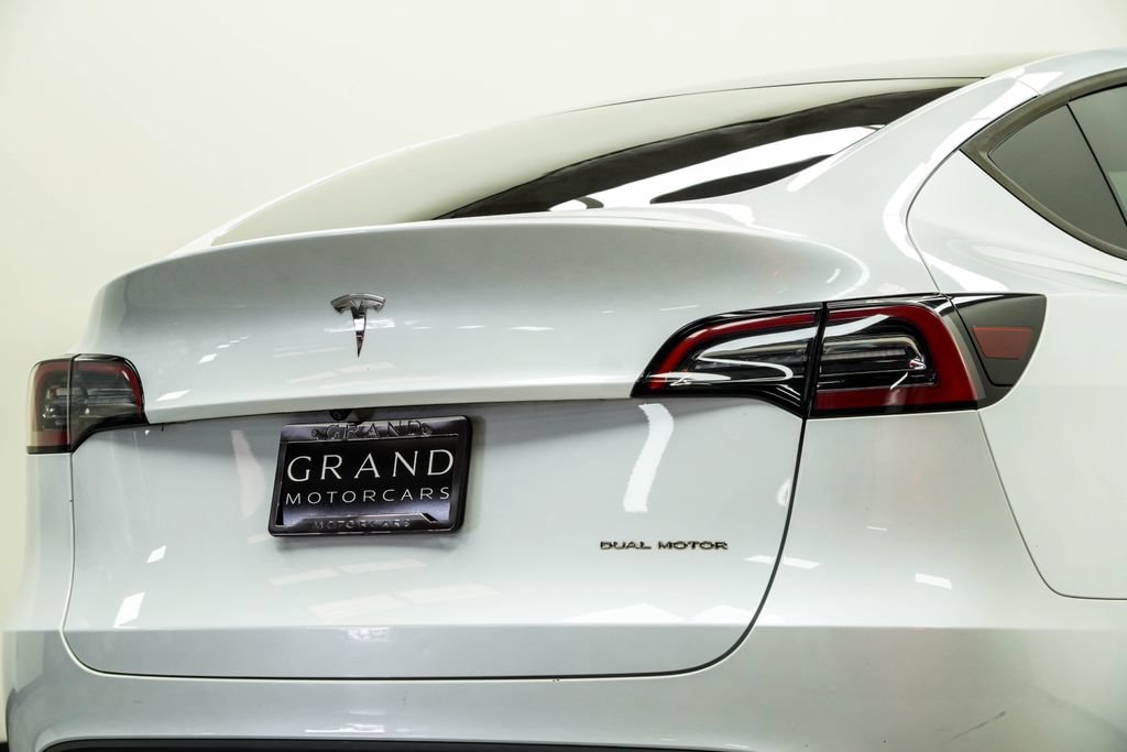 Used 2023 Tesla Model Y Long Range AWD/4WD image 14