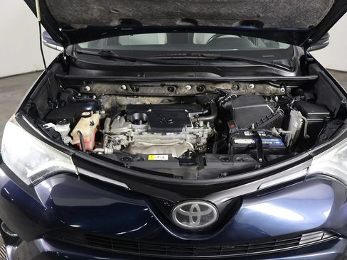 Used 2017 Toyota RAV4 XLE FWD image 19