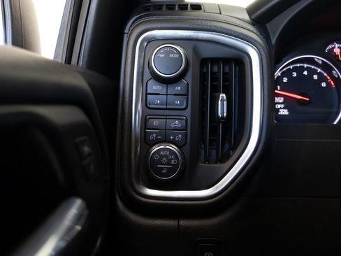 Used 2020 Chevrolet Silverado 1500 LT Trail Boss AWD/4WD image 32