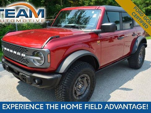 Certified 2025 Ford Bronco Badlands w/ Sasquatch Package AWD/4WD image 1