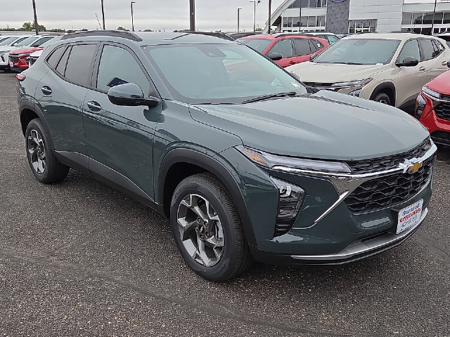 New 2026 Chevrolet Trax LT w/ LT Convenience Package FWD image 5