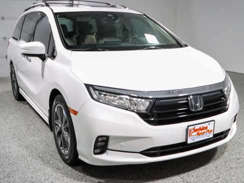 Used 2023 Honda Odyssey Elite image 5
