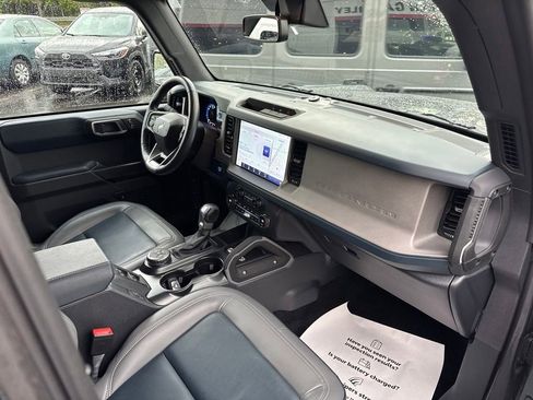 Used 2024 Ford Bronco Outer Banks AWD/4WD image 32