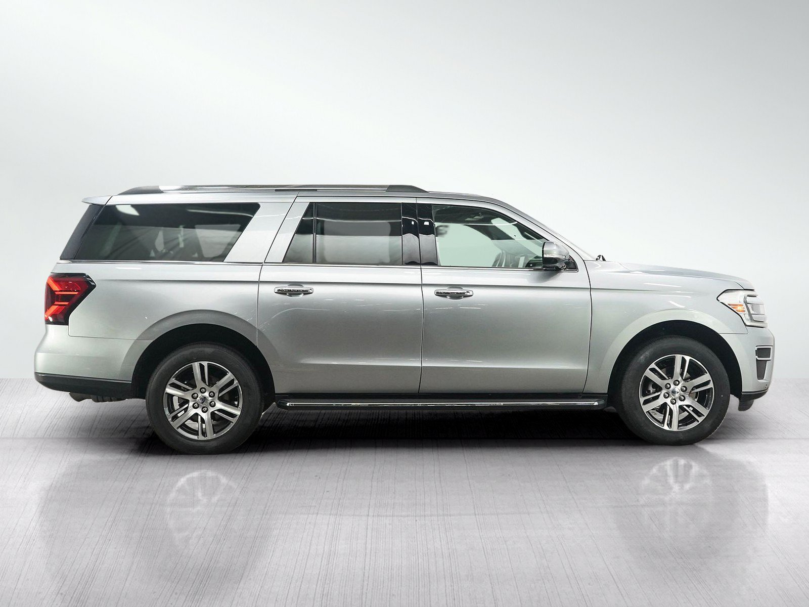 Used 2023 Ford Expedition Max Limited AWD/4WD image 6
