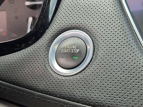 Used 2019 Cadillac XT5 Luxury AWD/4WD image 25