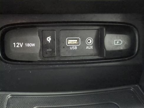 Used 2019 Hyundai Santa Fe Ultimate image 32