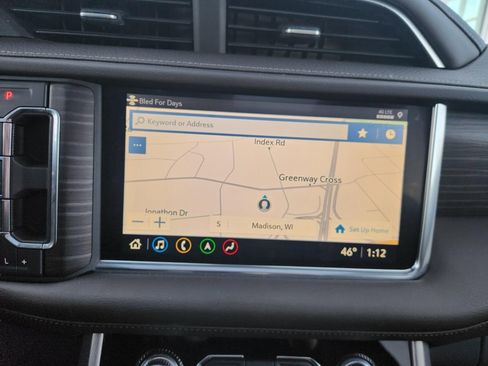 Used 2021 GMC Yukon XL Denali w/ Denali Premium Package image 40