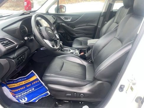 Used 2023 Subaru Forester Touring AWD/4WD image 13