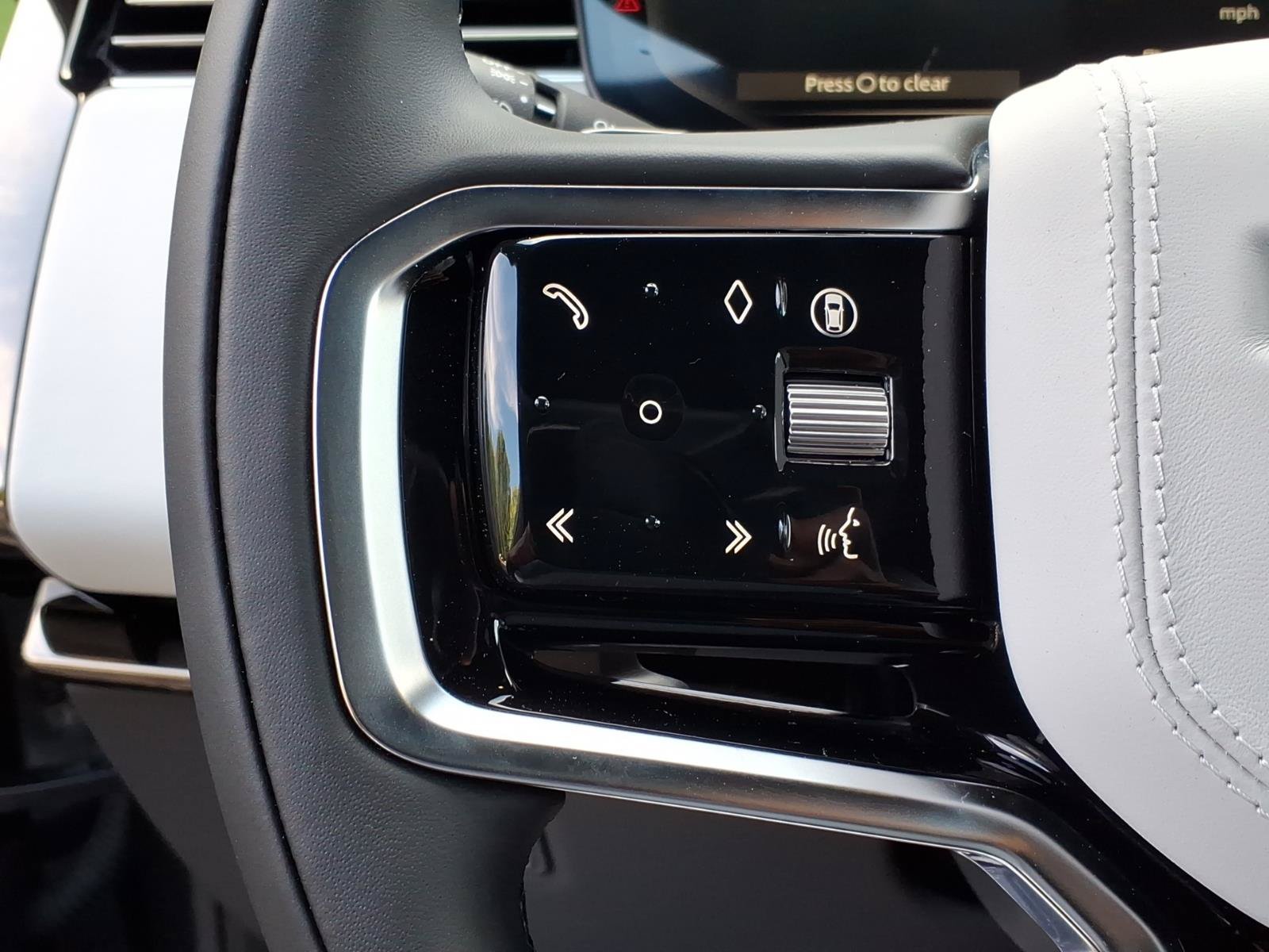 New 2027 Land Rover Range Rover Sport SE AWD/4WD image 16