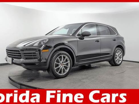 Used 2021 Porsche Cayenne w/ Premium Package AWD/4WD image 1
