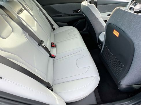 New 2026 Hyundai Elantra Limited FWD image 25