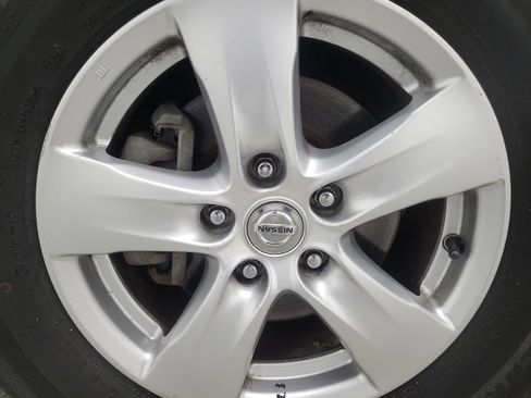 Used 2017 Nissan Quest SV image 31