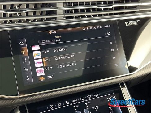 Used 2024 Audi RS Q8 image 25