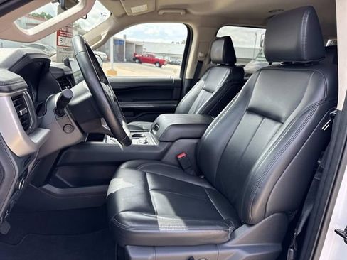 Used 2023 Ford Expedition XLT AWD/4WD image 20