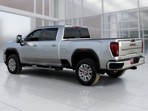 Used 2022 GMC Sierra 3500 Denali w/ Denali Ultimate Package AWD/4WD image 4