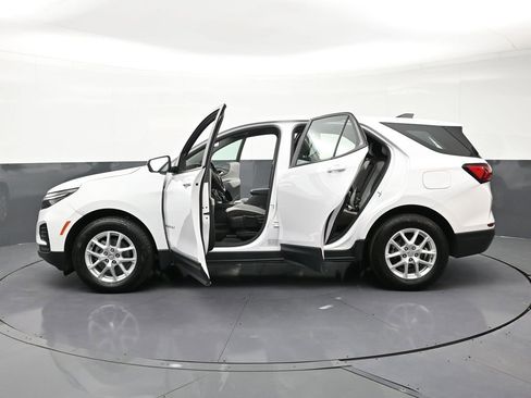 Used 2024 Chevrolet Equinox LS image 34