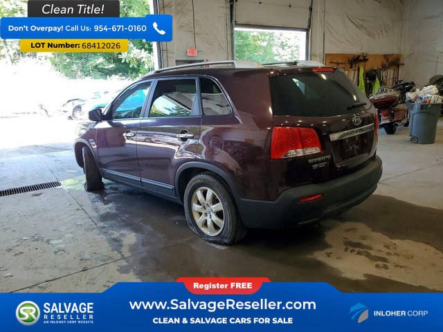Used 2012 Kia Sorento LX w/ Convenience Pkg FWD image 3