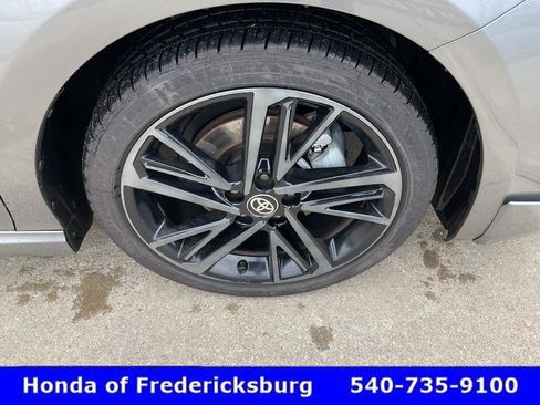 Used 2026 Toyota Camry XSE w/ Premium Plus Package image 10