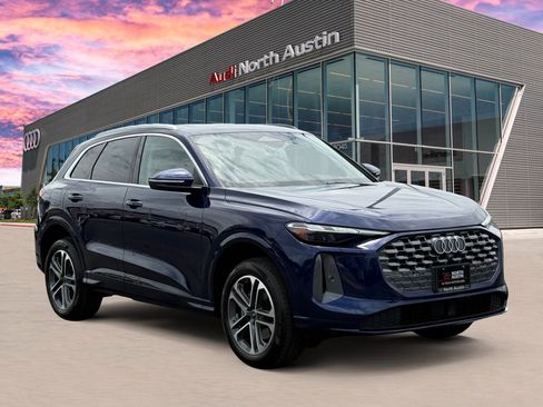 Certified 2025 Audi Q5 Premium w/ Convenience Package AWD/4WD image 7