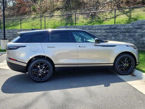 Used 2026 Land Rover Range Rover Velar S AWD/4WD image 11