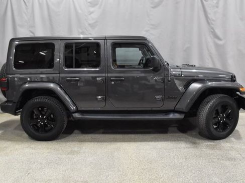 Used 2020 Jeep Wrangler Unlimited Sahara image 2