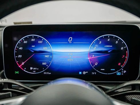 Used 2025 Mercedes-Benz C 300 Sedan image 25