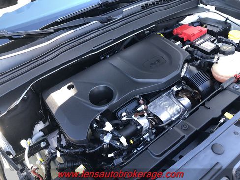 Used 2019 Jeep Renegade Trailhawk image 26