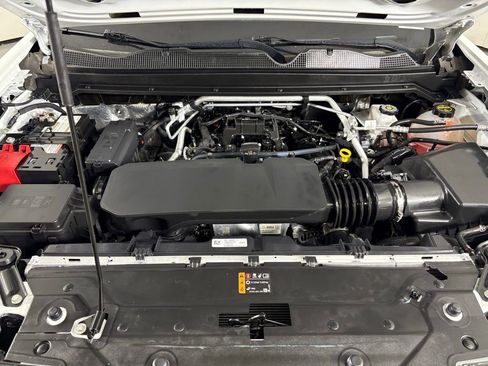 Used 2024 Chevrolet Colorado W/T w/ Safety Package image 48
