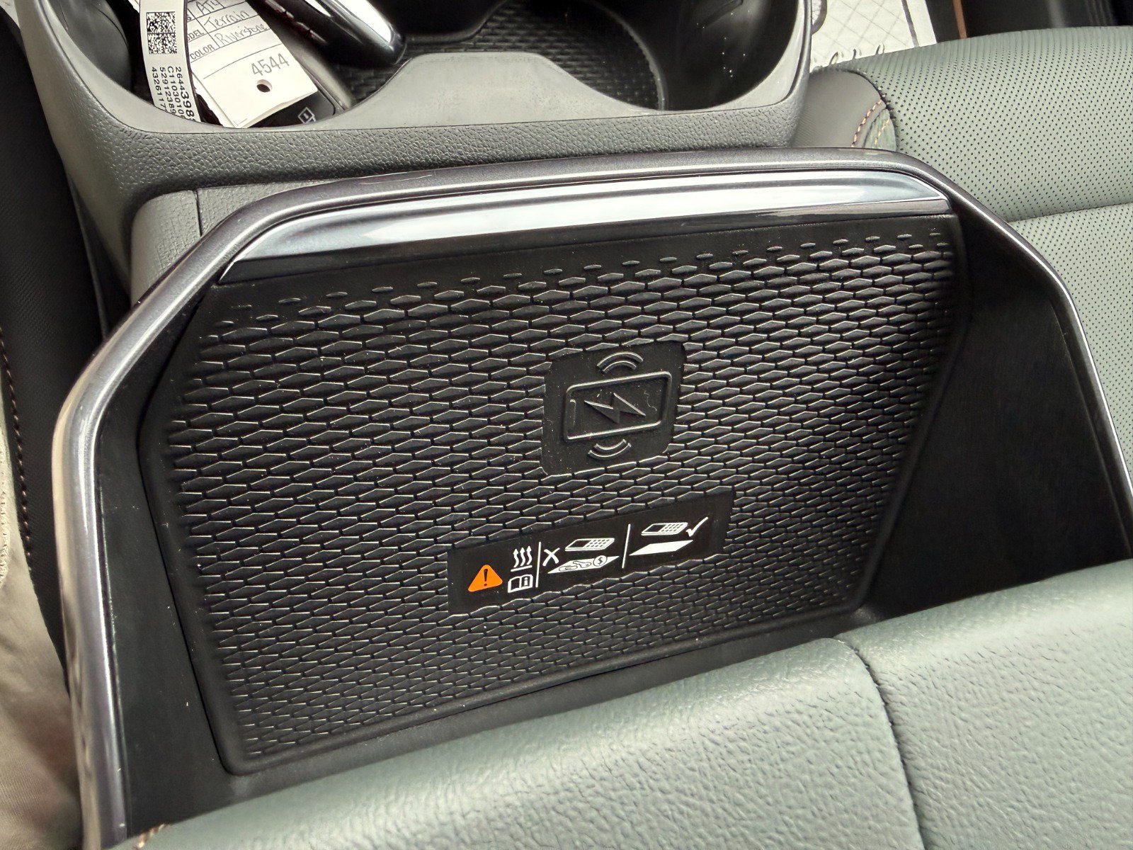 New 2027 GMC Terrain AT4 AWD/4WD image 32