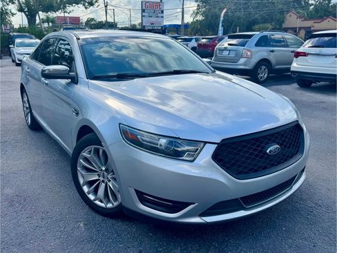 Used 2017 Ford Taurus Limited image 18
