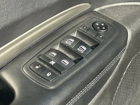 Used 2020 Dodge Durango SXT w/ 3rd Row Seating Group image 24