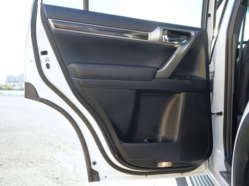 Used 2020 Lexus GX 460 Premium image 36