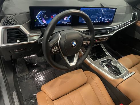 Used 2024 BMW X5 xDrive40i w/ Premium Package image 14