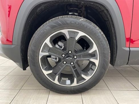 New 2026 Chevrolet Equinox LT w/ Convenience Package II AWD/4WD image 7