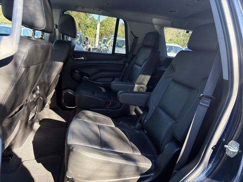 Used 2020 Chevrolet Tahoe LT image 32
