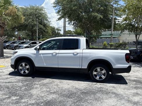 Certified 2024 Honda Ridgeline RTL image 11