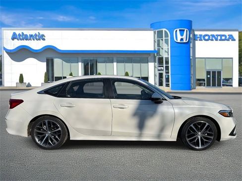 Certified 2024 Honda Civic Touring image 4