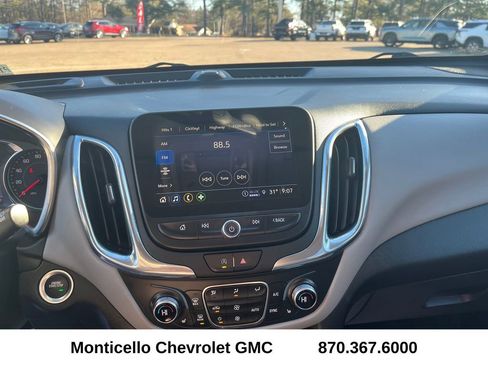 Used 2023 Chevrolet Equinox LT image 21