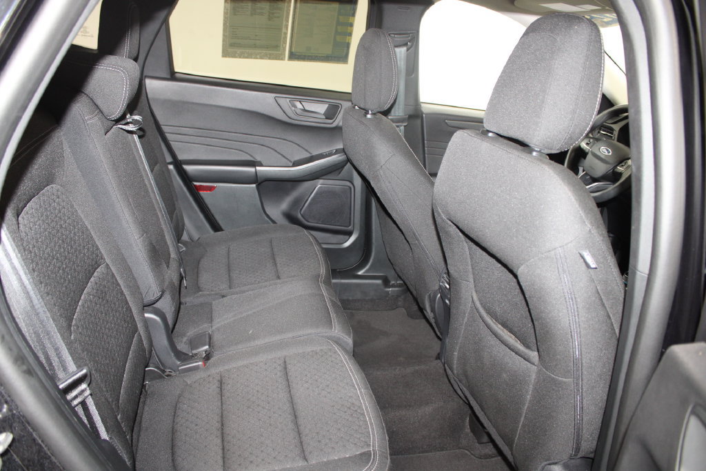 Used 2025 Ford Escape Active AWD/4WD image 26