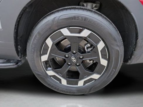 Used 2025 Hyundai Santa Fe SE FWD image 23