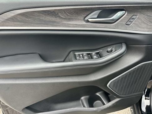 New 2026 Jeep Grand Cherokee Limited AWD/4WD image 12