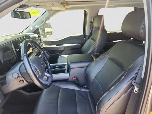 Certified 2023 Ford F450 Lariat w/ Camper Package AWD/4WD image 18