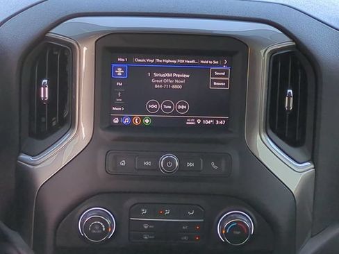 Used 2025 Chevrolet Silverado 1500 Custom Trail Boss w/ Dark Appearance Package AWD/4WD image 20