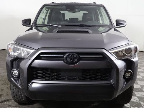 Used 2021 Toyota 4Runner Venture w/ Moonroof Package AWD/4WD image 11