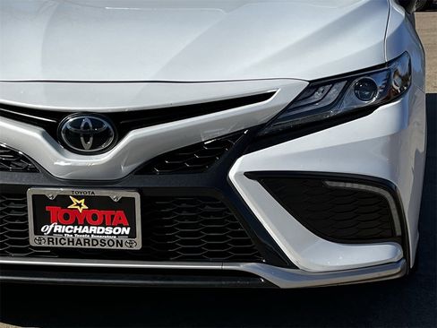 Used 2023 Toyota Camry XSE image 8